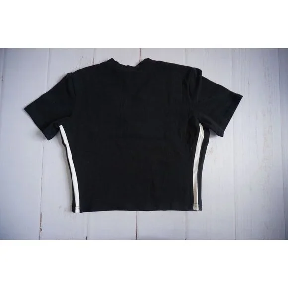 Moda Prima V-Neck Cropped Shirt, Size M - Picture 5 of 5